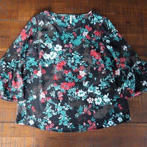 Elle Floral Black Half-Sleeve Blouse